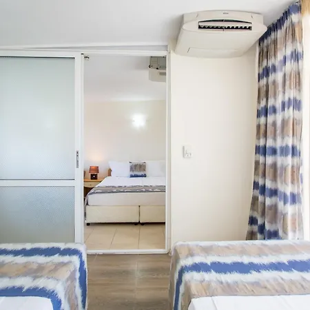 Otel Longosa 4*