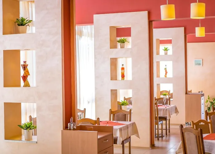 Отель Longosa 4*