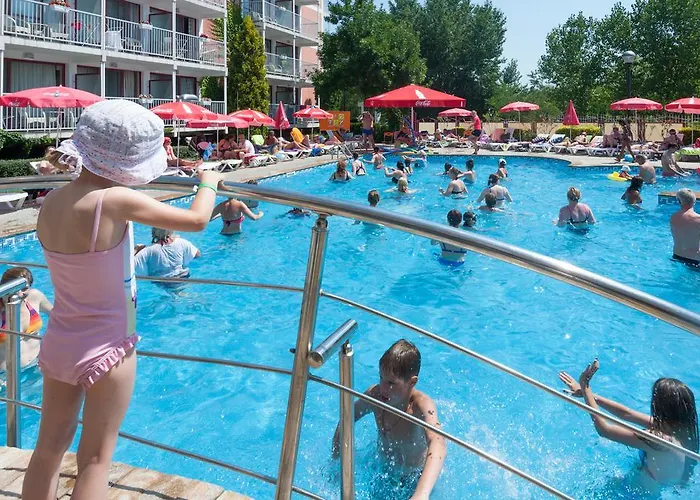 Отель Longosa 4*